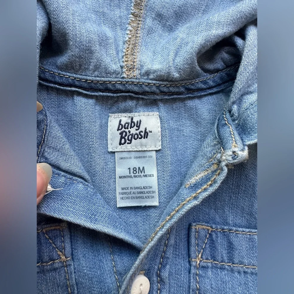 NWOT OshKosh B’gosh hooded denim shirt - size 18 months.